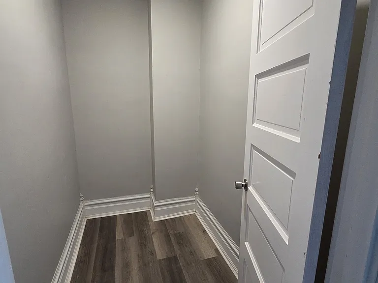 228 N Saint Cloud St — Photo 13