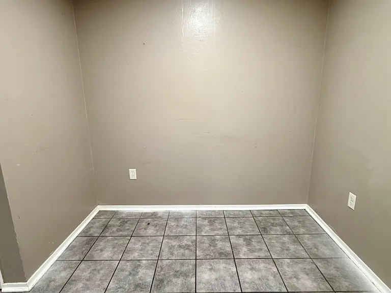 Unit Photo