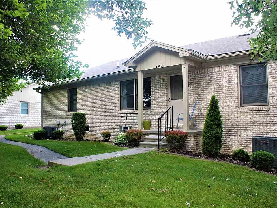 1st image of 41885 King Edward Ct