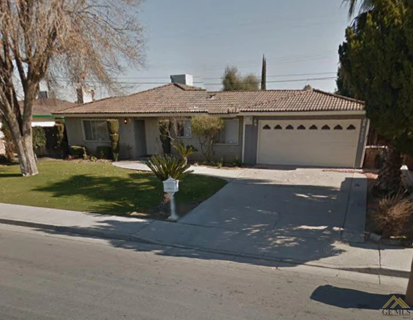4608 Axminster St photo 1