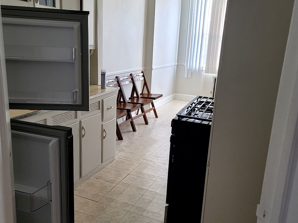 1st image of 35-50 29th St #2