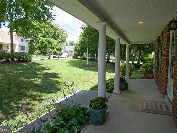 3rd image of 435 Old State Rd