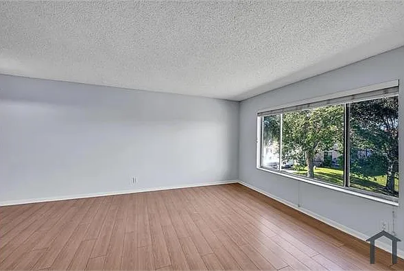 906 Twin Lakes Dr #8-J — Photo 7