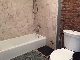 Rented by R New York