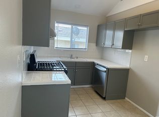 7846 Newman Ave, Huntington Beach, CA 92647