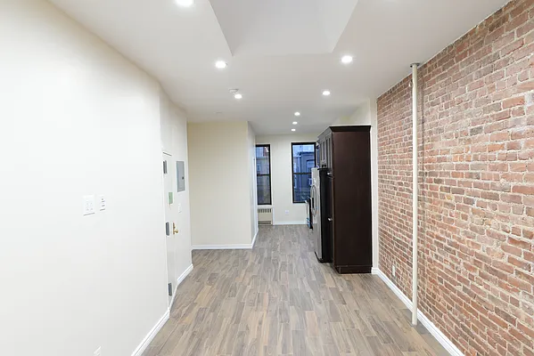 Rented by Residents Team | media 31