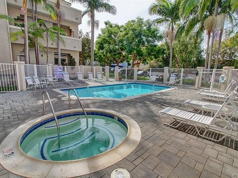 Community Pool & Spa