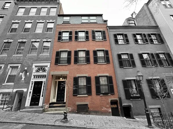 76 Revere St, Boston, MA 02114