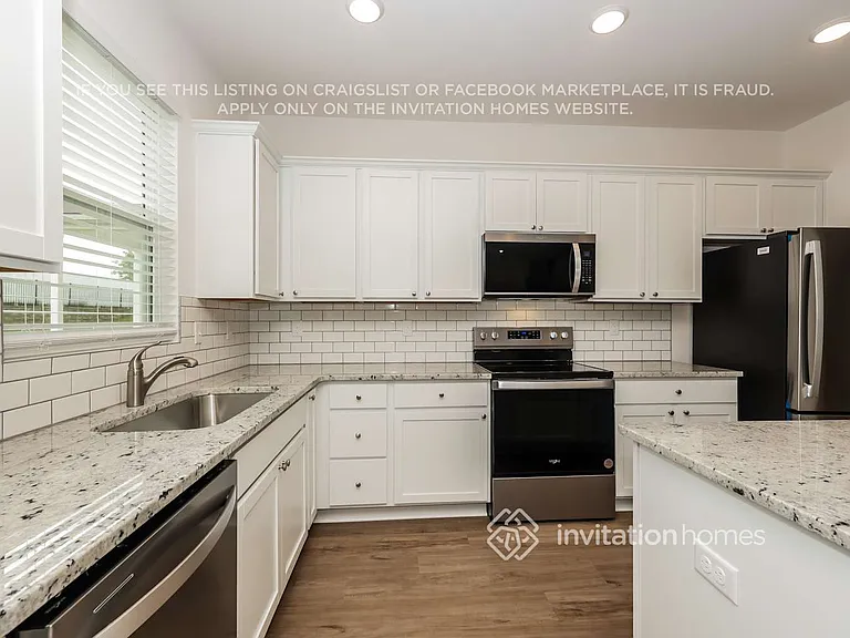 3802 Lantern Ln — Photo 8