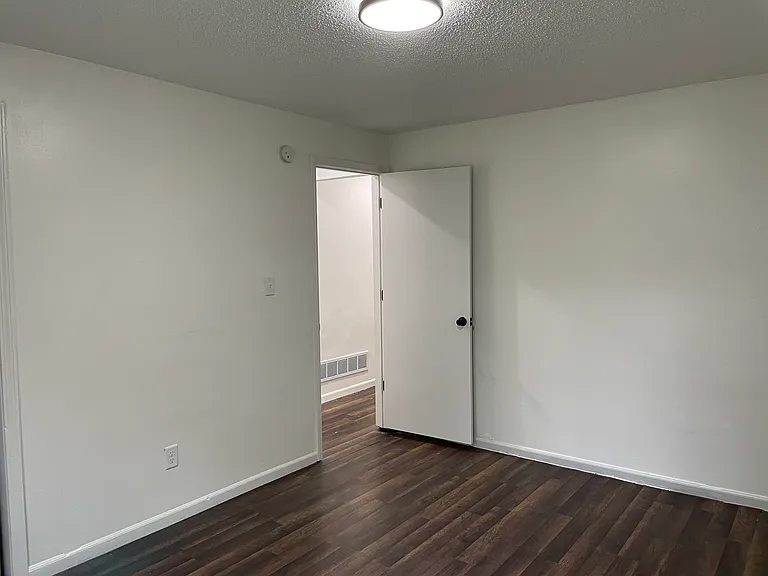 1308 New Jersey St — Photo 17