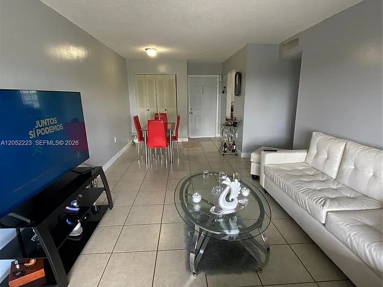 1755 W 60th St #D310 — Photo 5
