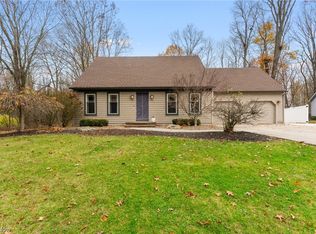 1887 Quail Run Dr, Cortland, OH