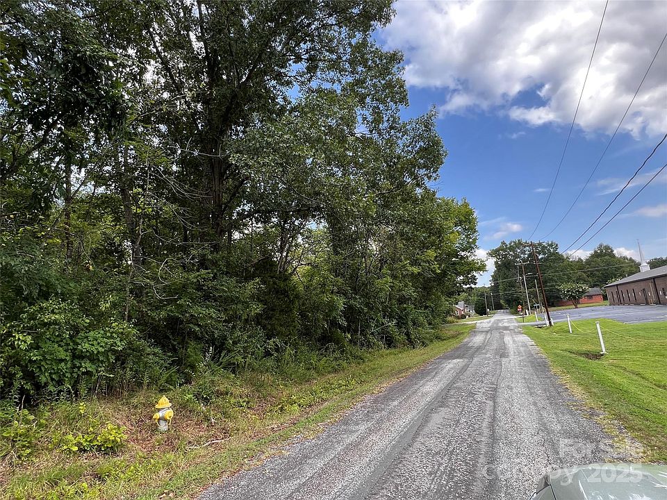 2nd image of 0 Lincoln Ave