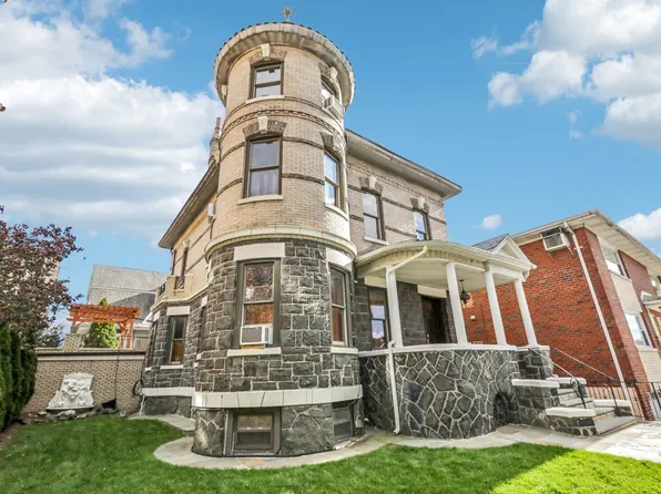 7722 Broadway image 3 of 47