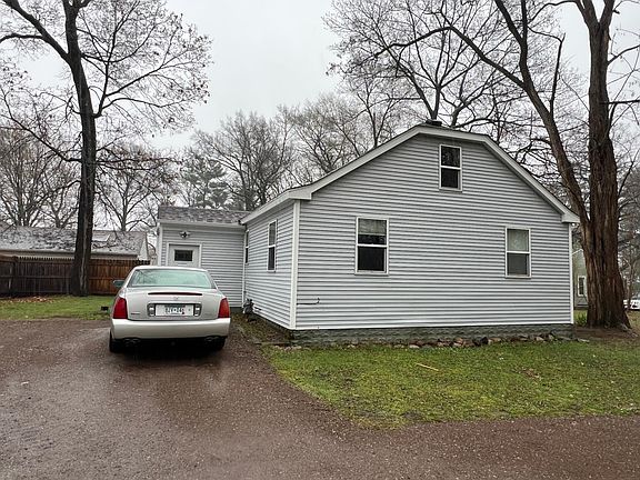 2nd image of 330 4th Ave NE