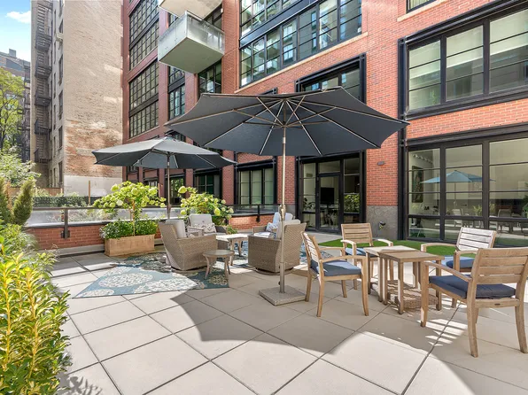 261 West 25th Street image 1 of 19