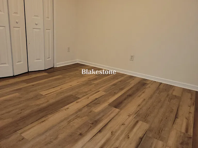 111 Lake Valley Ln — Photo 30