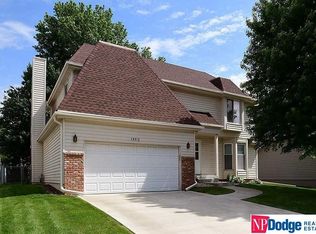 15512 Hamilton St, Omaha, NE 68154