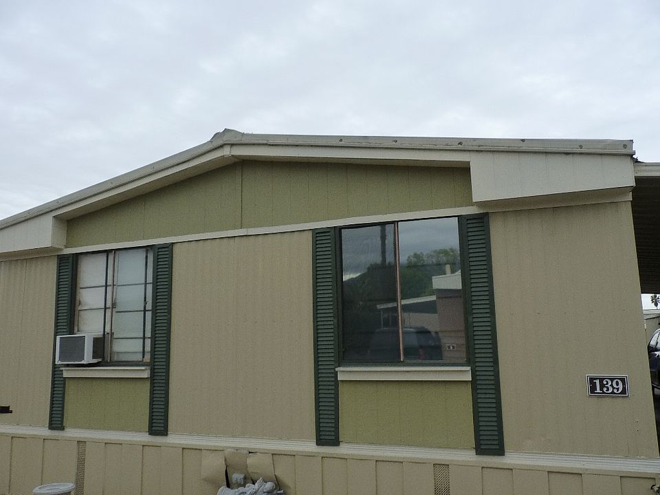 1st image of 2139 E 4th St Spc 139