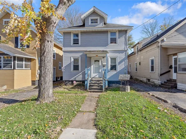 815 Valley Dr, Syracuse, NY 13207