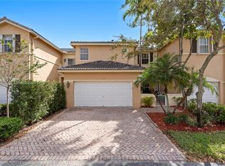 5527 NW 113th Ave, Doral, FL 33178