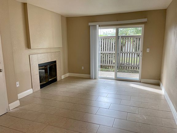 3rd image of 1000 Sibley St APT 21