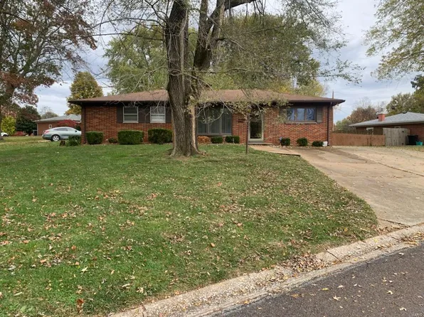 224 Chevy Chase Dr, Belleville, IL 62223
