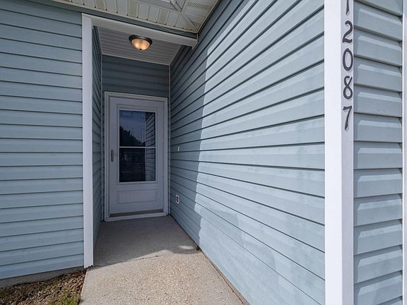 4th image of 12087 Five Oaks Dr