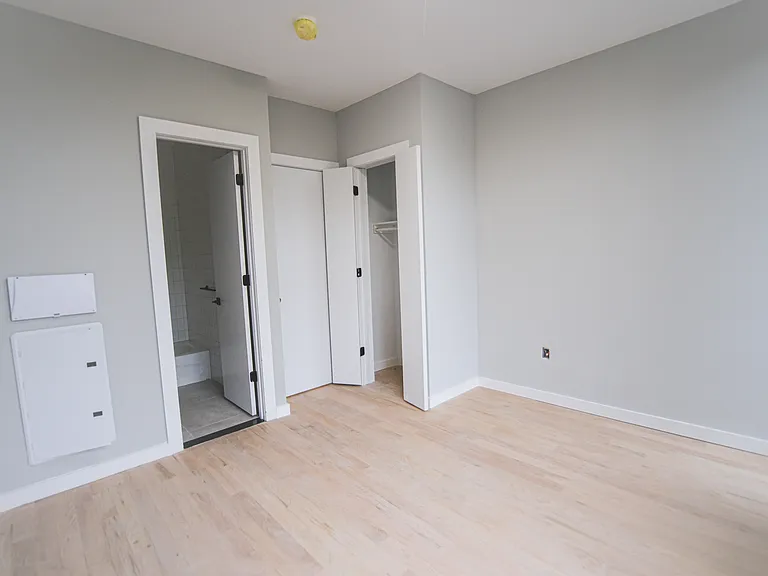2819 Clarendon Rd #3A — Photo 15