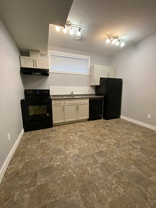 1 bed, 1.0 bath, $975 — Photo 3