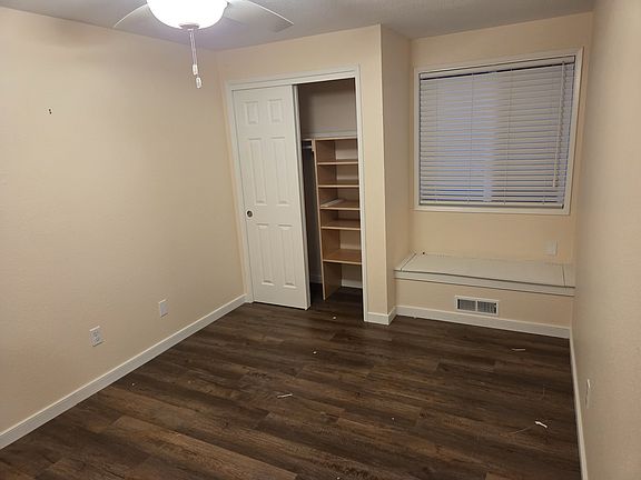 3rd image of 801 NE 106th St