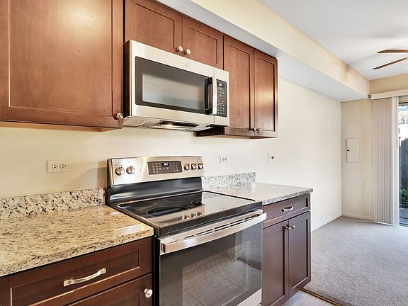 4th image of 1322 N Knollwood Dr #13B