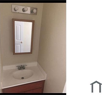 1st image of 4153 1/2 Garthwaite Ave