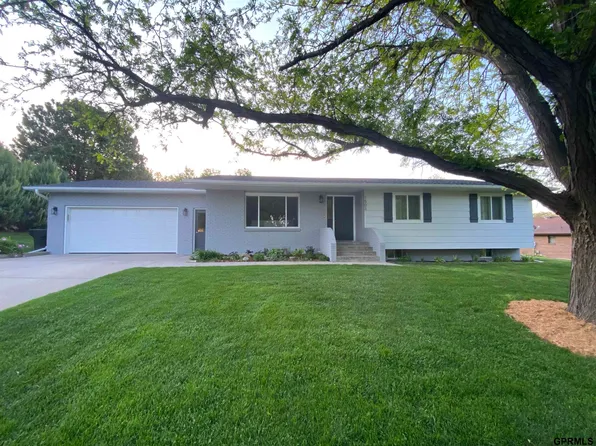 1503 W 5th St, McCook, NE 69001