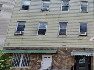 278 Devoe St, Brooklyn, NY 11211