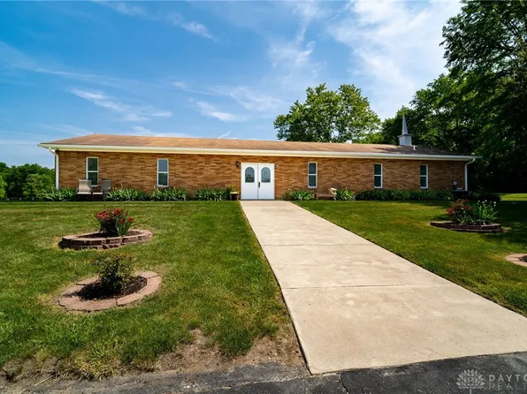 2157 Schnebly Rd, Spring Valley, OH 45370