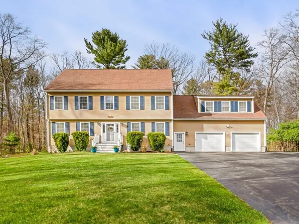 19 Moccasin Path, Haverhill, MA 01832