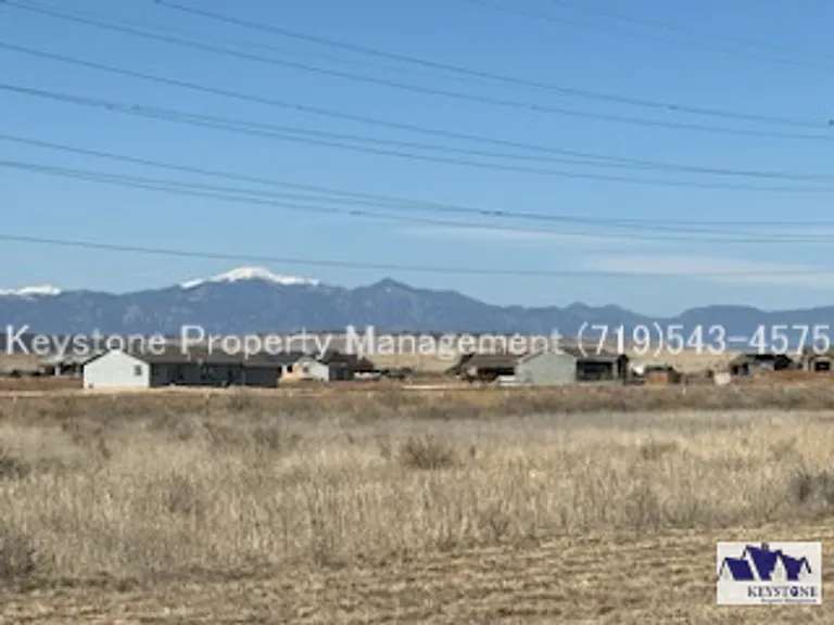 1051 E Platteville Blvd — Photo 36