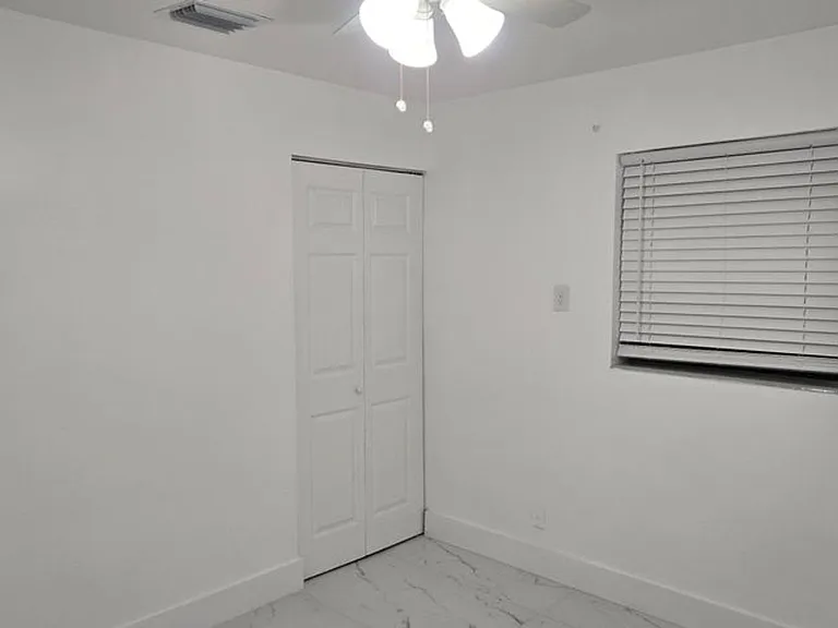2849 NE 13th Ave — Photo 11