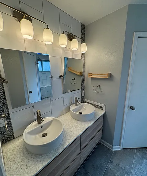 13815 Stone Hollow Dr — Photo 17