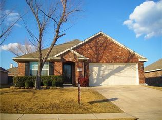 301 Millford Rd, Roanoke, TX 76262