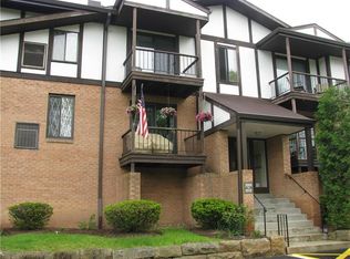 2005 Thornberry Dr, Pittsburgh, PA