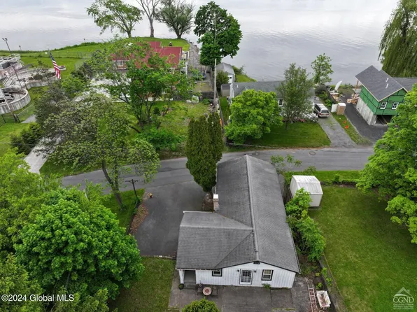 43 N Washington Street, Athens, NY 12015