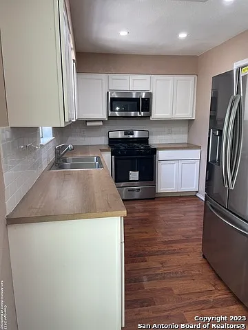 834 Porter St — Photo 5
