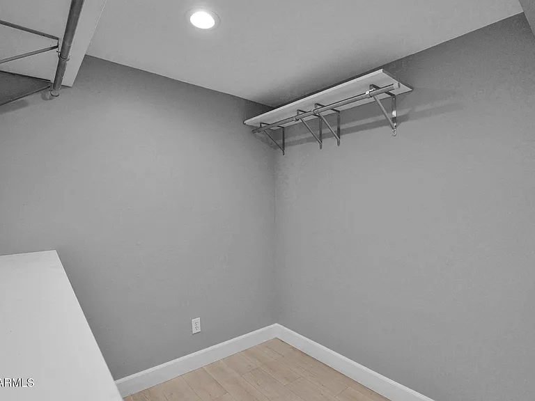 4916 E Amelia Ave — Photo 16