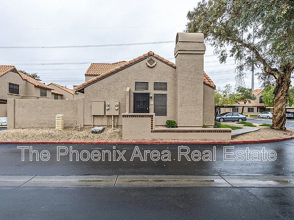 3rd image of 3491 N Arizona Ave Unit 127