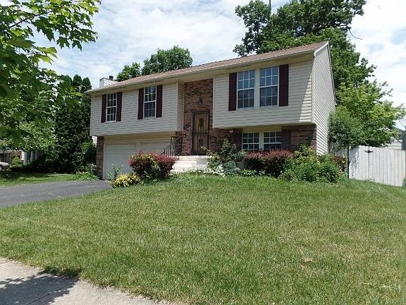 2nd image of 806 Maclam Dr