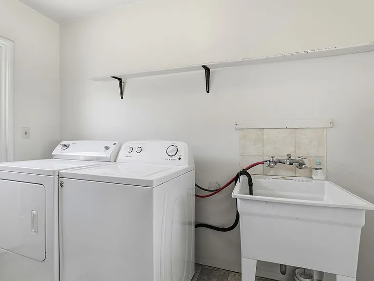 938 Alice Ln #1 — Photo 14