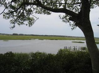 7904 E Yacht Dr, Oak Island, NC 28465