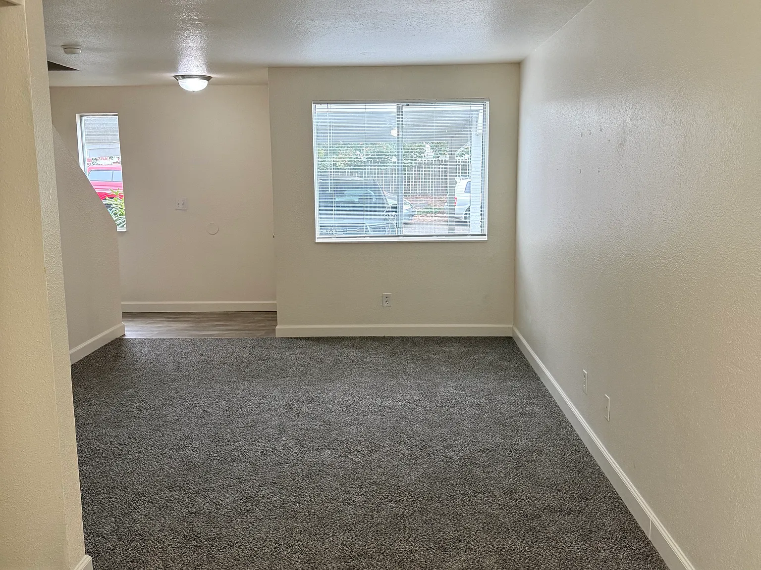 2 bed, 1.5 bath, 960 sqft, $1,350 — Photo 4